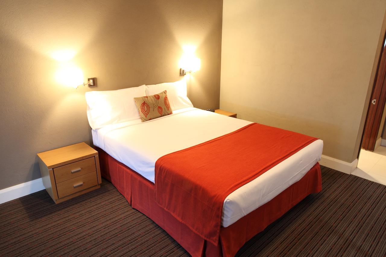 Rose & Crown Hotel Perth Chambre photo